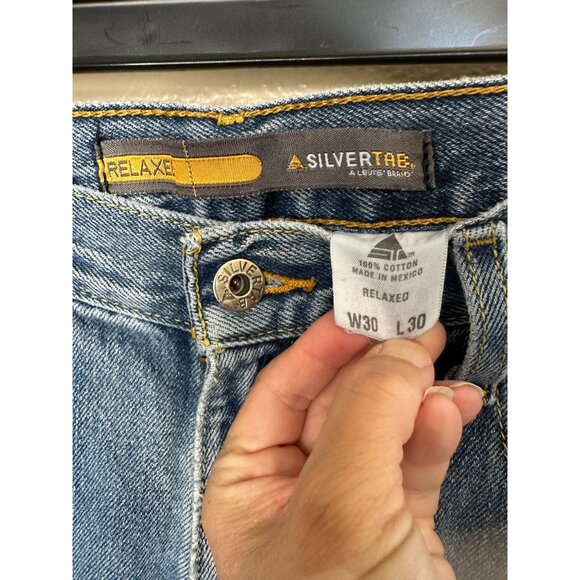 Levis Silvertab Mens Relaxed Fit Jeans W30 L30 Light Wash Denim Classic Style - Picture 3 of 8
